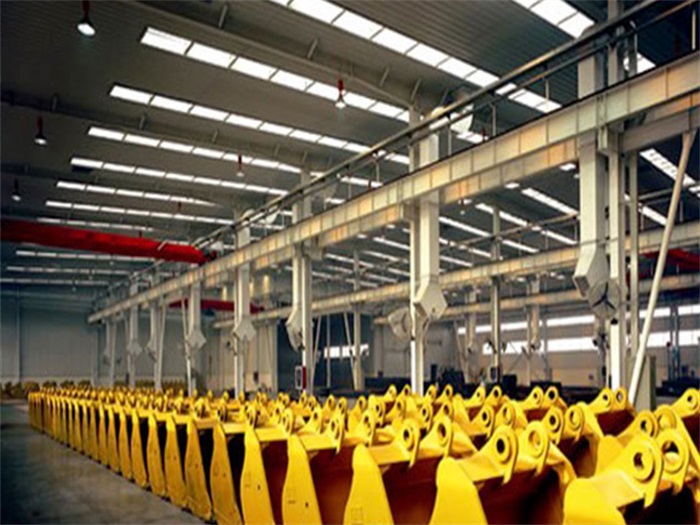 海宁徐工集团挖掘机装配车间